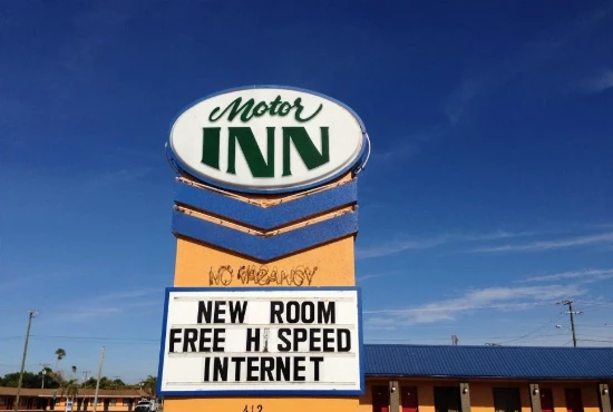 Discover Comfort and Convenience at Motor Inn Clewiston, FL