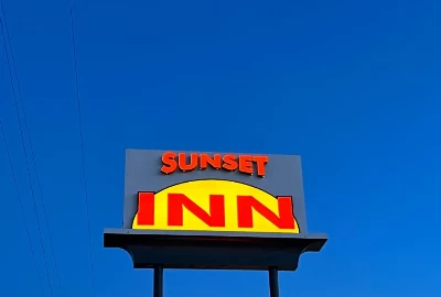 Explore Grants Pass: Comfort and Convenience at Sunset Inn